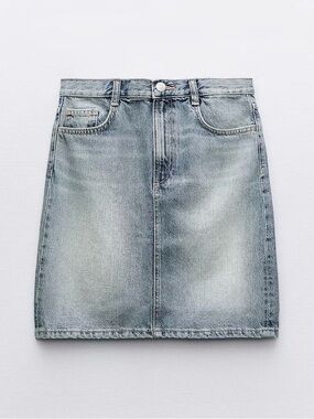 NWT Zara Classic Light Wash Denim Skirt - Women XXL